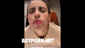 شرموطه الشركه تتناك من زمايلها في الشغل-سكس مصري جديد