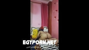 جميع اجزاء الشرموطه  وعشيقها الاقرع في فيديو واحد سكس مصري حصري-سكس مصري
