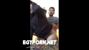 مصريه شرموطه راحت لصاحبها البيت عشان ينيك كسها ومخليها تصور-سكس مصري جديد