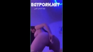 ميرا النوري تركب فوق زب صناعي وتصرخ