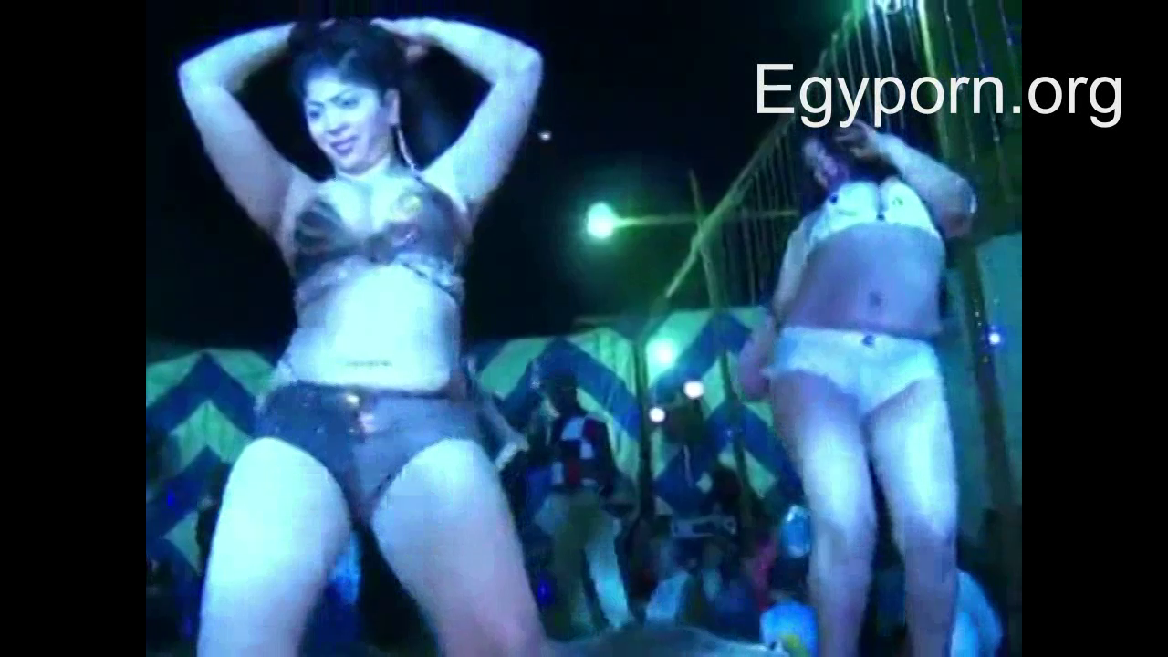 سكس راقصات بالملابس الداخلية في فرح مصري